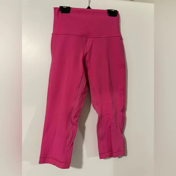 Assorted Lululemon leggings - Picture 4 of 5